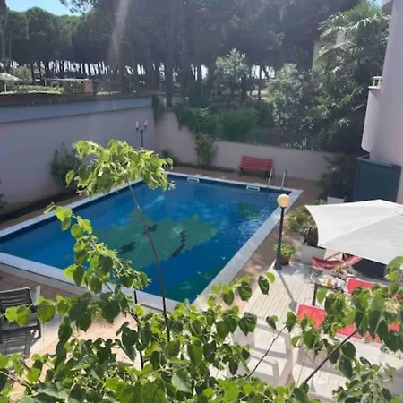 Luxury Near Sea With Private Pool Villa *