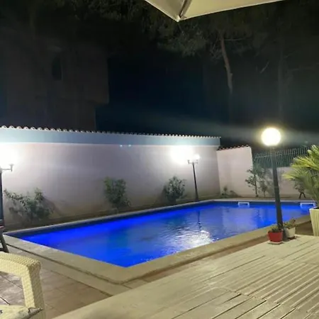 Vila Luxury Near Sea With Private Pool